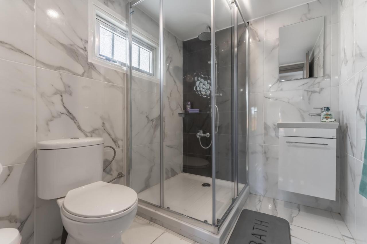 Sant Central Deluxe Apartments Ajía Nápa Kültér fotó
