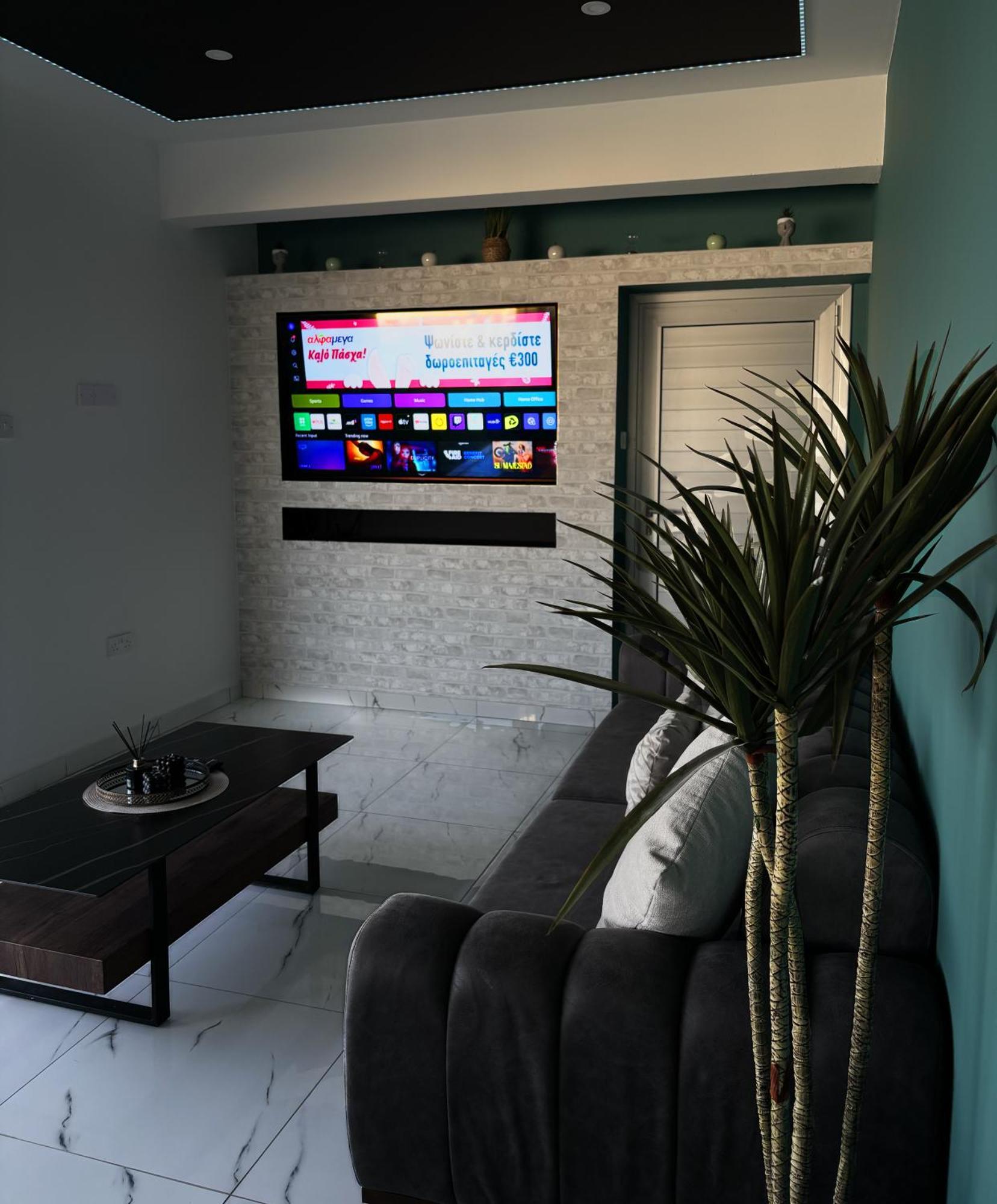 Sant Central Deluxe Apartments Ajía Nápa Kültér fotó